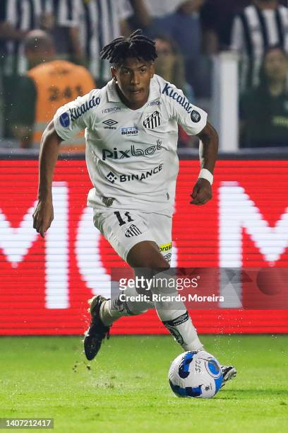 Angelo of Santos runs with the ball during a Copa CONMEBOL Sudamericana 2022 round of sixteen second leg match between Santos and Deportivo Tachira...