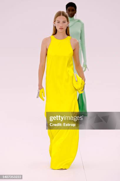 Model walks the runway during the Fendi Couture Haute Couture Fall Winter 2022 2023 show as part of Paris Fashion Week on July 7, 2022 in Paris,...