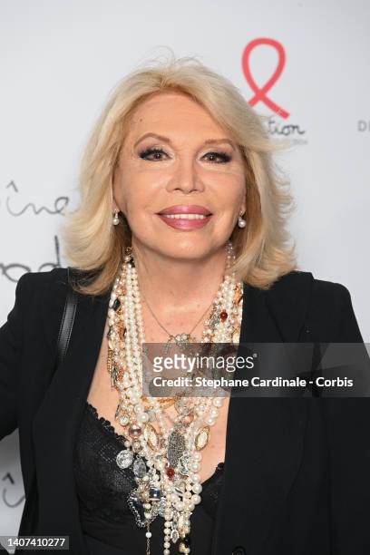 Amanda Lear attends the "Diner De La Mode" to benefit Sidaction at Pavillon Cambon Capucines on July 07, 2022 in Paris, France.