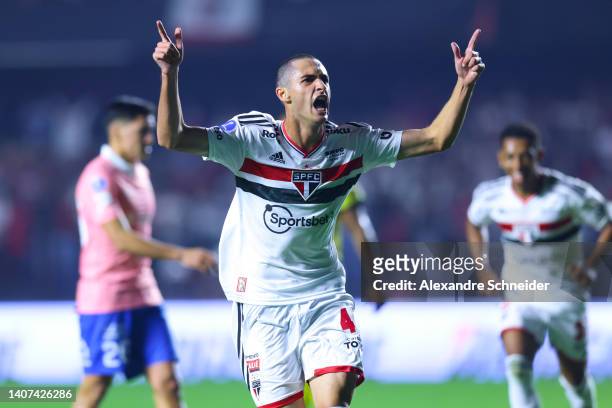 Rodriguinho of Sao Paulo celebrates after scoring his team’s fourth goal during a second leg match between Sao Paulo and Universidad Catolica as part...