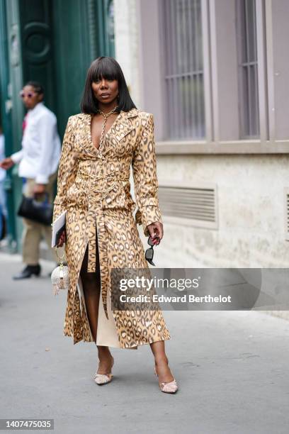 39,240 Leopard Print Shoes Photos and Premium High Res Pictures - Getty Images 39,240 Leopard Print Shoes Photos and Premium High Res Pictures - Getty Images