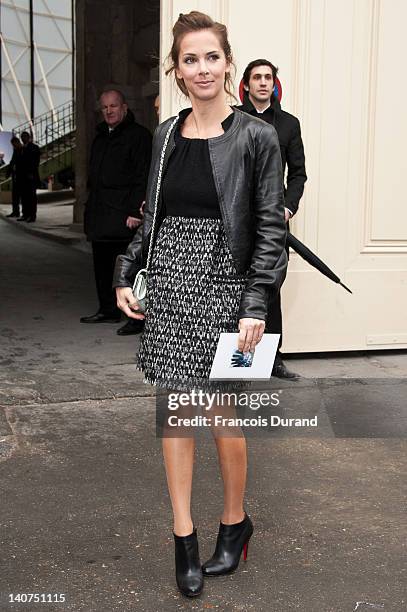 Melissa Theuriau arrives at the Chanel Ready-To-Wear Fall/Winter 2012 show as part of Paris Fashion Week at Grand Palais on March 6, 2012 in Paris,...