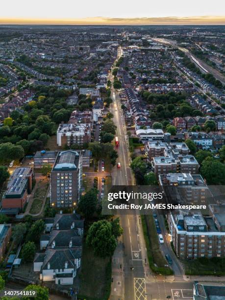 london from drone perspective,  looking north along the a5 from shoot-up hill cricklewood - roy james shakespeare stock pictures, royalty-free photos & images