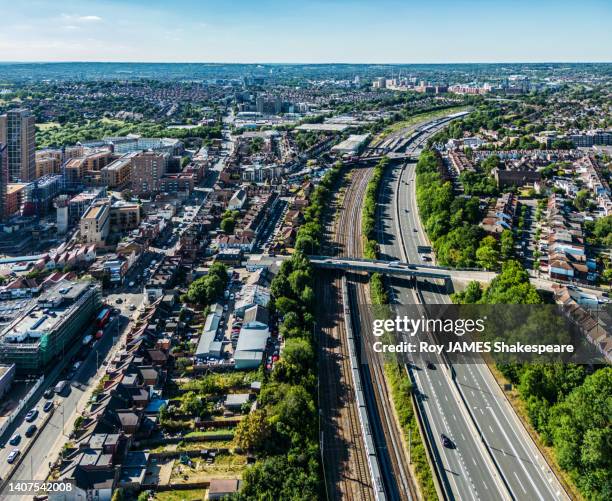 london from drone perspective,  looking north along the very start of the m1 at hendon - roy james shakespeare stock pictures, royalty-free photos & images