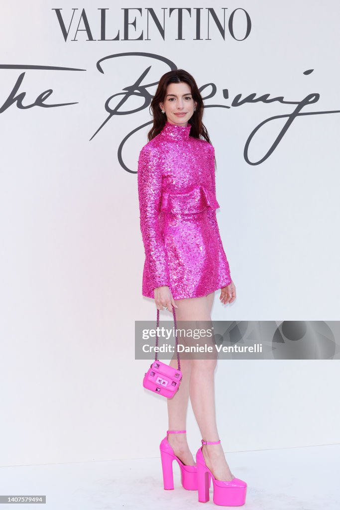 Valentino Haute Couture Fall/Winter 22/23 - Arrivals