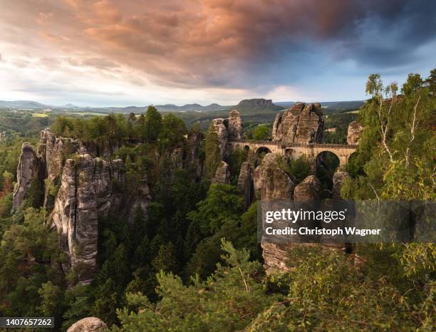 sächsische schweiz - bastei - oost duitsland stockfoto's en -beelden