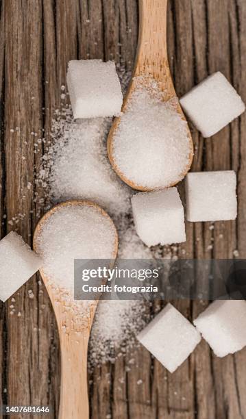 sugar on wooden old table - sugar stockfoto's en -beelden