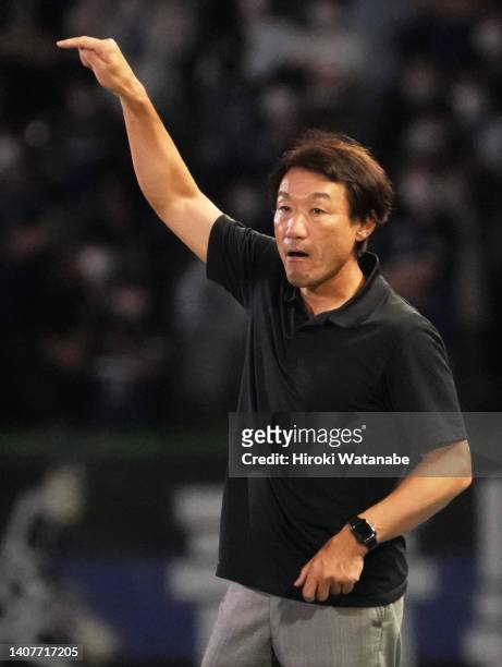 Tomohiro Katanosaka,coach of Gamba Osaka looks on during the J.LEAGUE Meiji Yasuda J1 21st Sec. Match between Kawasaki Frontale and Gamba Osaka at...