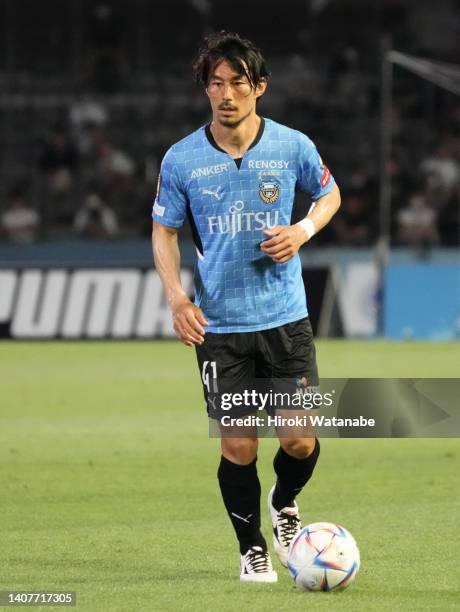 Akihiro Ienaga of Kawasaki Frontale in action during the J.LEAGUE Meiji Yasuda J1 21st Sec. Match between Kawasaki Frontale and Gamba Osaka at...