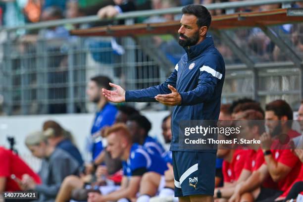 Head coach Ruud van Nistelrooy of Eindhoven reacts during the pre-season friendly match between DSC Arminia Bielefeld and PSV Eindhoven at...