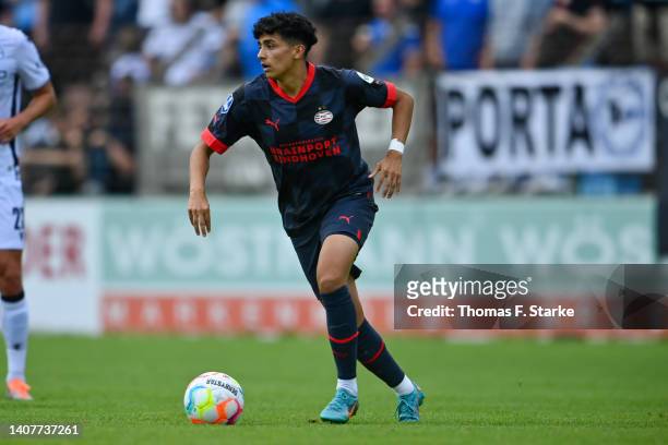 Richard Ledezma of Eindhoven runs with the ball during the pre-season friendly match between DSC Arminia Bielefeld and PSV Eindhoven at...