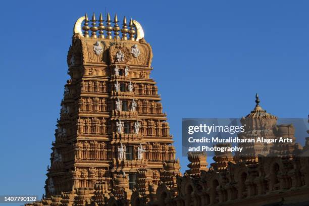 shiva temple south india - hinduism fotografías e imágenes de stock