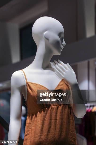 female like mannequin - mannequin arm stock pictures, royalty-free photos & images