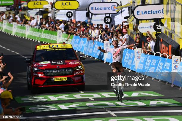 Bob Jungels of Luxembourg and AG2R Citröen Team celebrates winning during the 109th Tour de France 2022, Stage 9 a 192,9km stage from Aigle to Châtel...