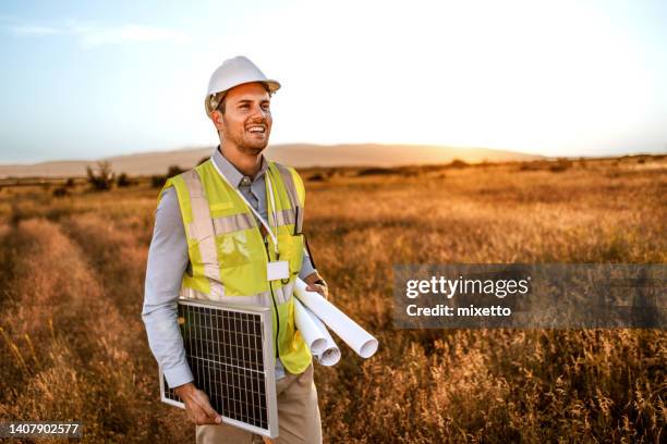 Electrical Engineer Rural Photos and Premium High Res Pictures - Getty ...