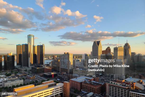 dusk glow in detroit - windsor canada stock pictures, royalty-free photos & images