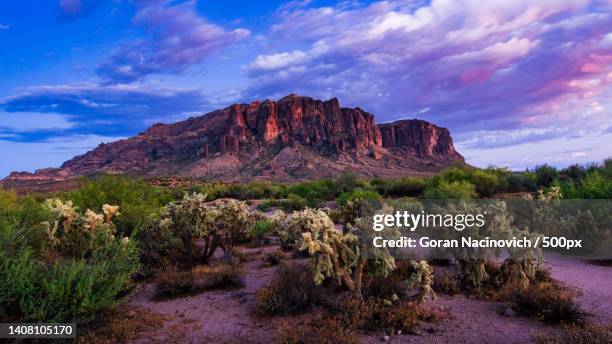 scenic view of rocky mountains against sky,superstition mountains,arizona,united states,usa - superstition mountains fotografías e imágenes de stock