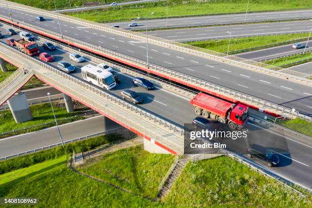 Intersection Traffic Jam Photos and Premium High Res Pictures - Getty ...