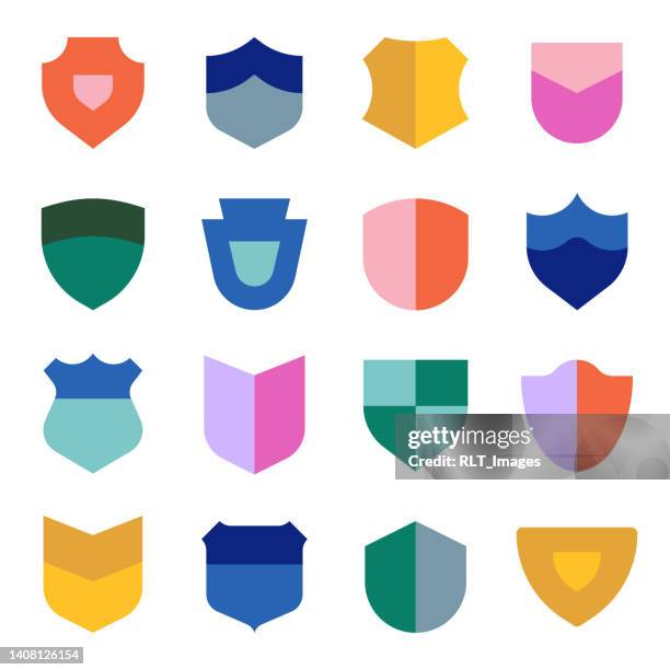 ilustraciones, imágenes clip art, dibujos animados e iconos de stock de conjunto de formas geométricas de insignia y escudo — paquete de activos multicolor - badge