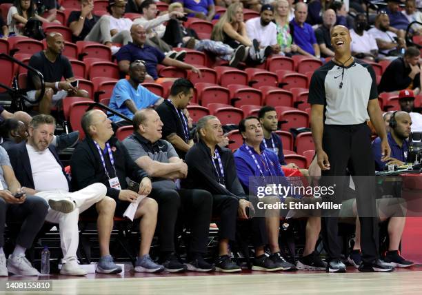 Sports analyst and former NBA player Richard Jefferson laughs as people in the front row, including owner James Dolan and head coach Tom Thibodeau of...
