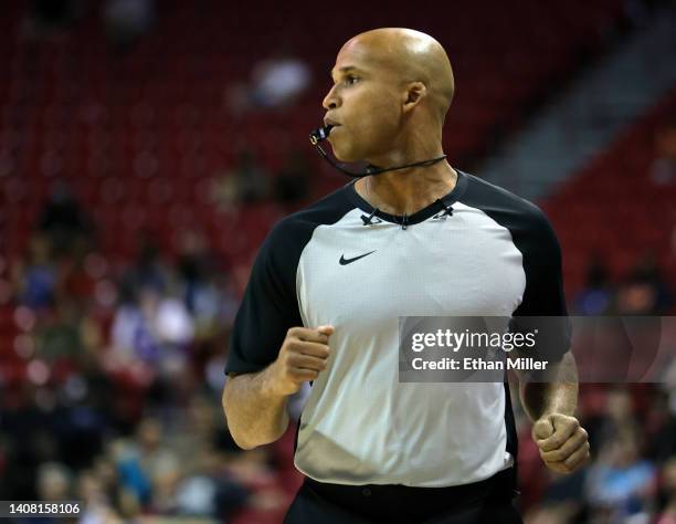 Sports analyst and former NBA player Richard Jefferson officiates the second quarter of a game between the New York Knicks and the Portland Trail...