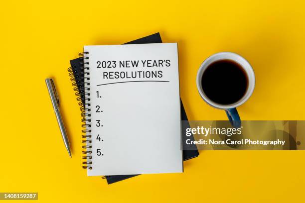 2023 new year's resolutions list - resolução de ano novo - fotografias e filmes do acervo