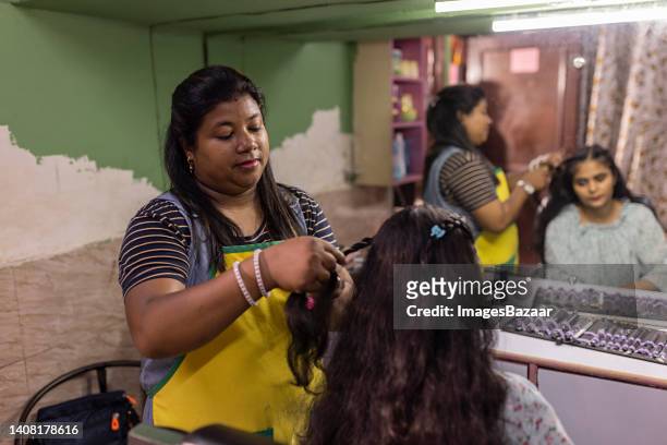 181 Indian Beauty Salon Photos and Premium High Res Pictures - Getty Images