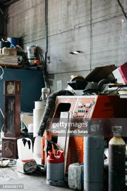 Scrap Metal Collectors Photos and Premium High Res Pictures - Getty Images