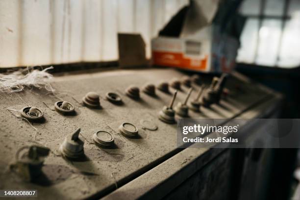 Scrap Metal Collectors Photos and Premium High Res Pictures - Getty Images