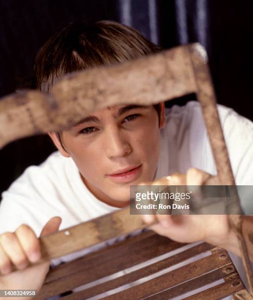 American actor and producer Josh Hartnett, poses for a portrait circa 1997 in Los Angeles, California.