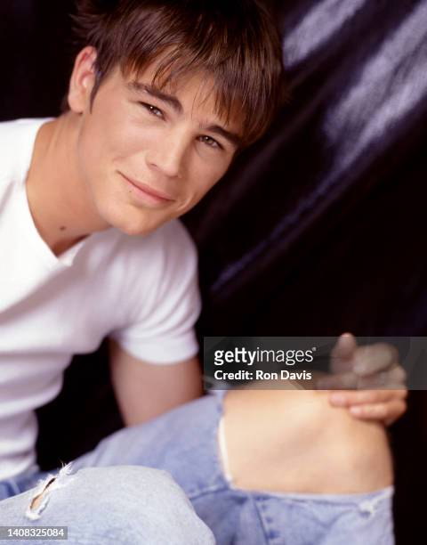 American actor and producer Josh Hartnett, poses for a portrait circa 1997 in Los Angeles, California.