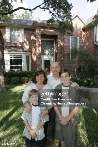 Peter R. Dolan Jason Dolan Photos and Premium High Res Pictures - Getty Images