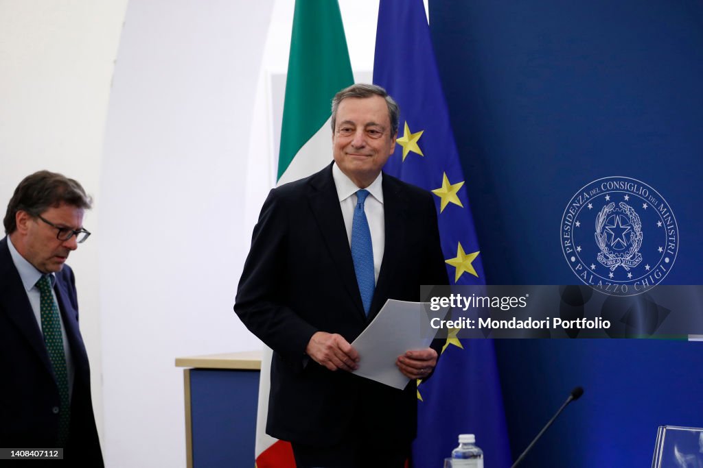 Press conference by Premier Mario Draghi