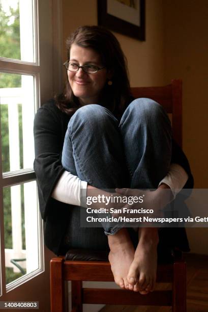 Earthquake survivor Frances Duffy and Matt Cain during the ceremonial first pitch. The San Francisco Giants opened their 2006 home schedule against...