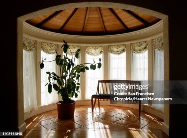 Eric Rakowski Solarium Room Photos and Premium High Res Pictures - Getty Images