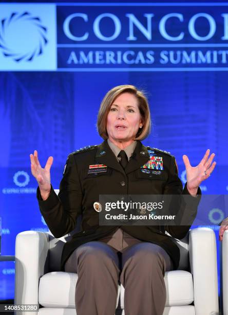 Laura J Richardson Photos and Premium High Res Pictures - Getty Images