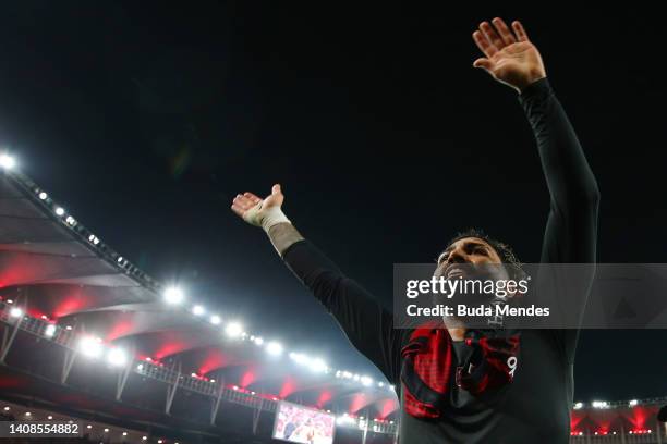 Gabriel Barbosa of Flamengo celebrates after winning a Copa Do Brasil 2022 Round of Sixteen second leg match between Flamengo and Atletico Mineiro at...