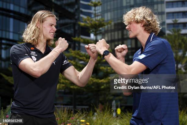 Carlton Ruckman Tom De Koning and his brother Sam De Koning, draft selection number 19 in last nights draft for the Geelong Cats pose for a photo...