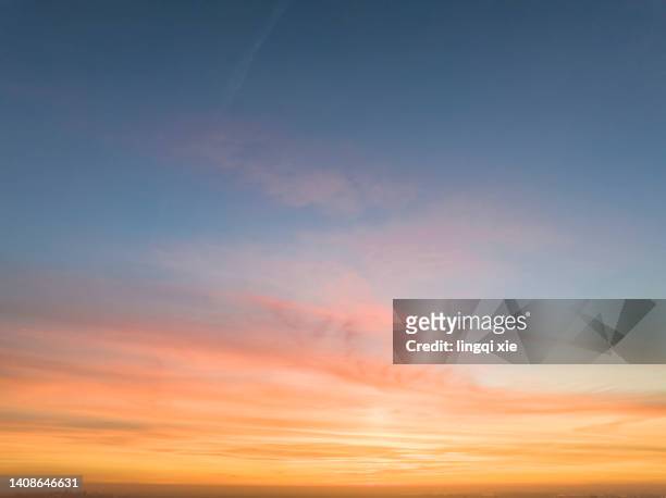 red sunset glow in the sky - sunset stock-fotos und bilder