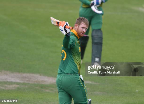 Heinrich Klaasen of South Africa celebrates reaching his 100 during the tour match between England Lions and South Africa at New Road on July 14,...