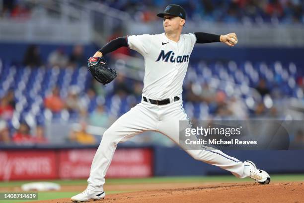 Braxton Garrett of the Miami Marlins delivers a pitch during the first inning against the Pittsburgh Pirates at loanDepot park on July 14, 2022 in...