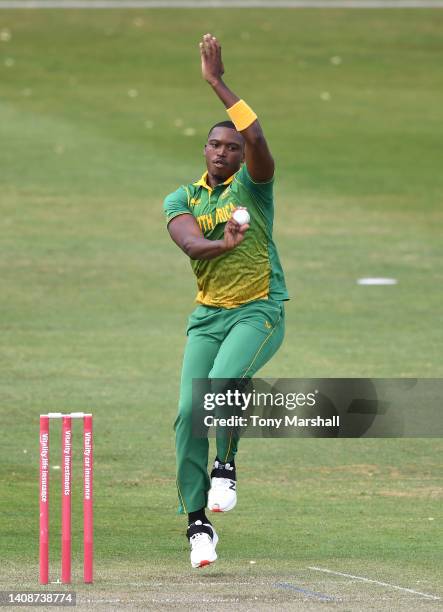 Lungi Ngidi of South Africa bowls during the tour match between England Lions and South Africa at New Road on July 14, 2022 in Worcester, England.