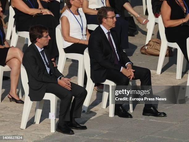 The mayor of Madrid, Jose Luis Martinez-Almeida , and the leader of the PP, Alberto Nuñez Feijoo , at the third State tribute to the victims of the...