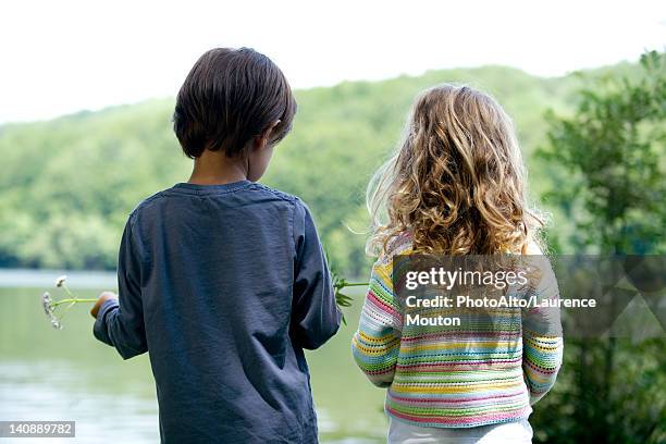 children looking at lake view - 6 loch stock pictures, royalty-free photos & images