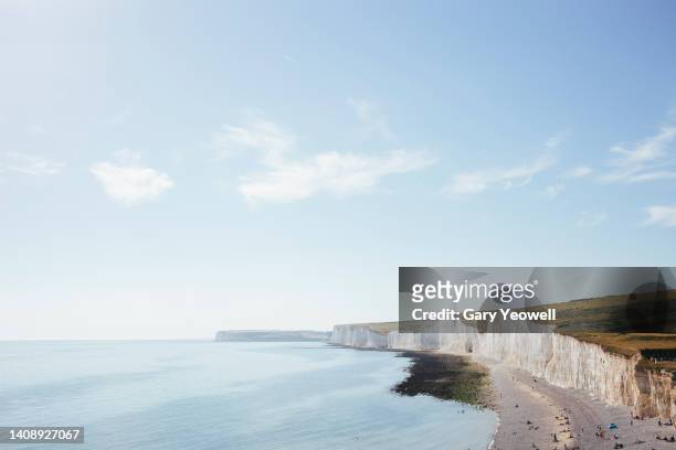 looking out over the sea at beachy head - looking over cliff stock pictures, royalty-free photos & images