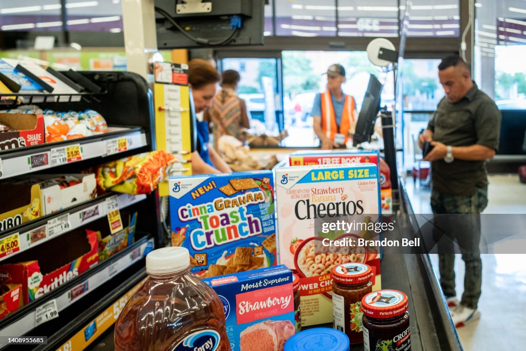 Retail Report Shows Consumer Spent More On Goods In June