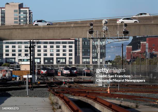 35 San Carlos (Caltrain Station) Stock Photos, High-Res Pictures, and ...