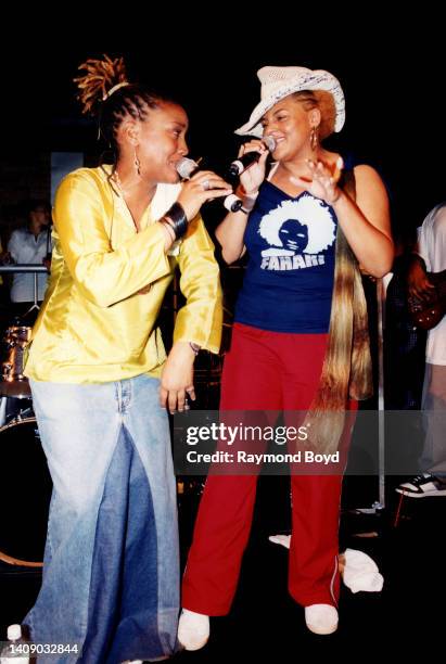 Floerty Singer 570 Floetry Photos & High Res Pictures - Getty Images