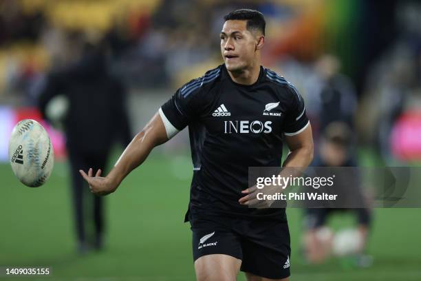 Roger Tuivasa-Sheck of the All Blacks warms up during the International Test match between the New Zealand All Blacks and Ireland at Sky Stadium on...