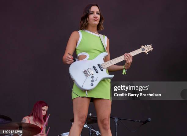 Enman Singer Enman In Photos and Premium High Res Pictures - Getty Images